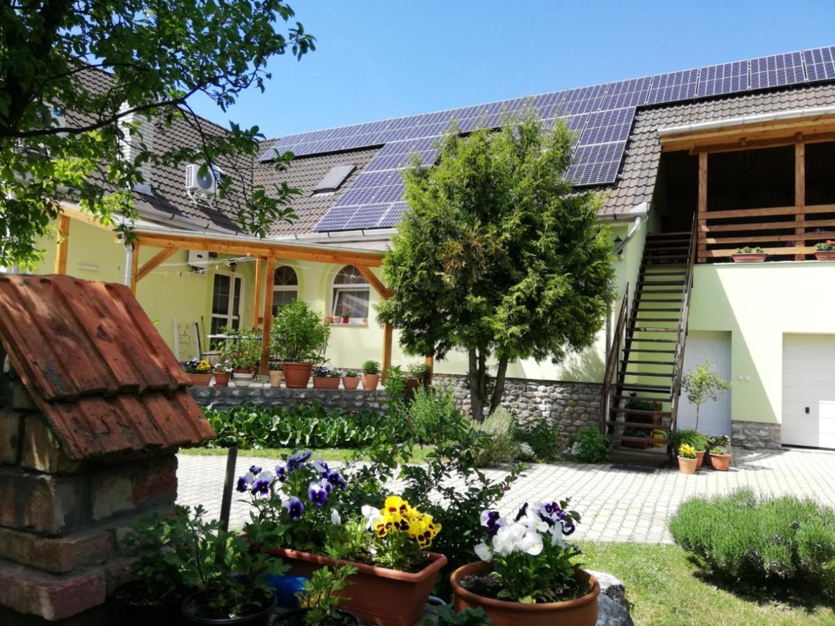 Bóbita Apartmanház Szilvásvárad Esterno foto