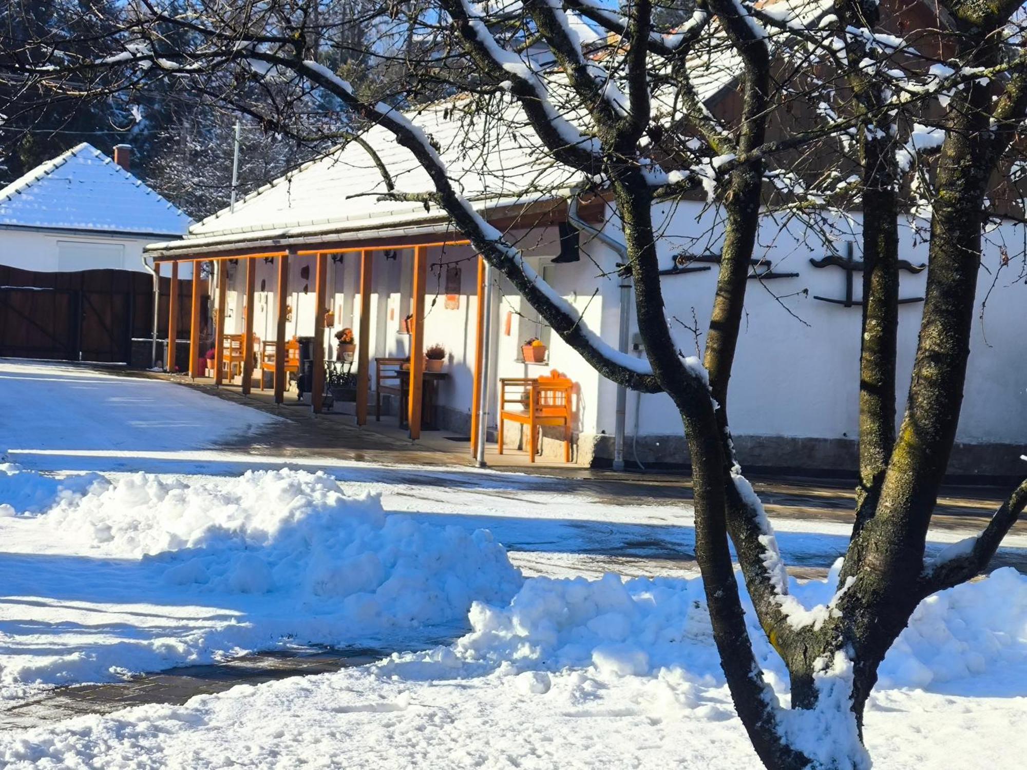 Bóbita Apartmanház Szilvásvárad Esterno foto