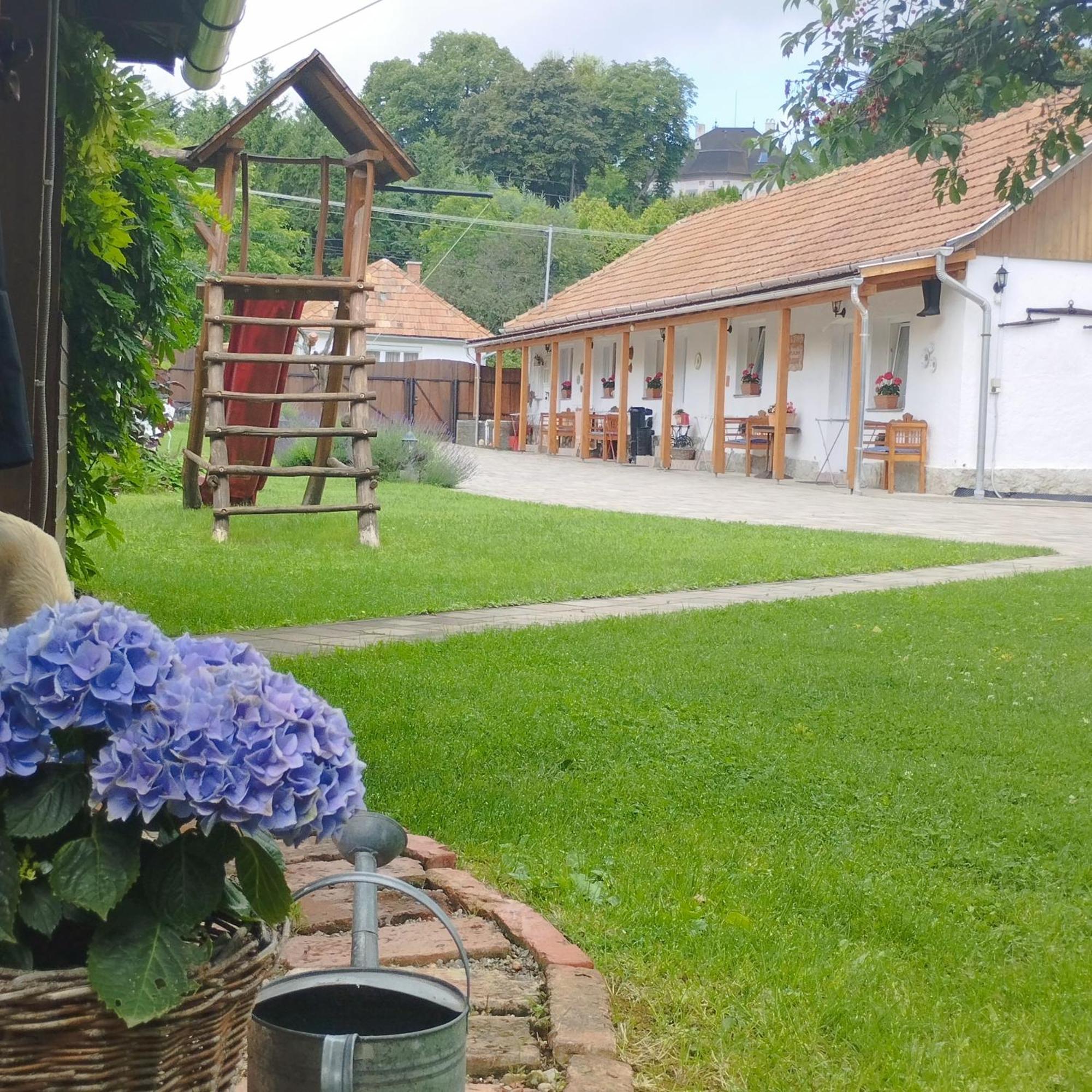 Bóbita Apartmanház Szilvásvárad Esterno foto